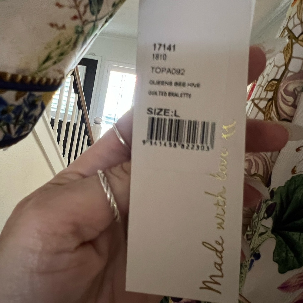 Camilla 2 piece skirt set Queens Bee New Silk crop top and skirt set L - Picture 5 of 9
